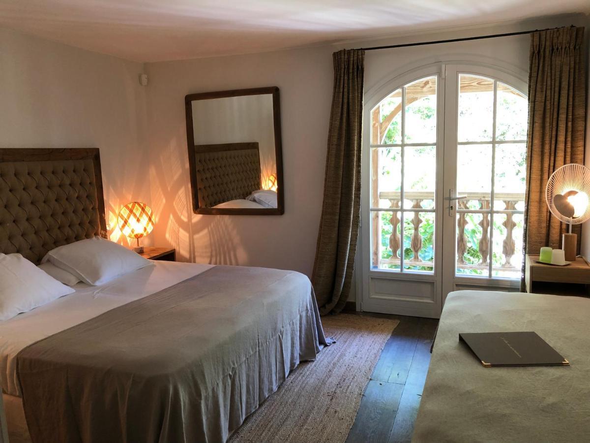 Le Clos Des Sept Palmiers 滨海卡瓦莱尔 外观 照片