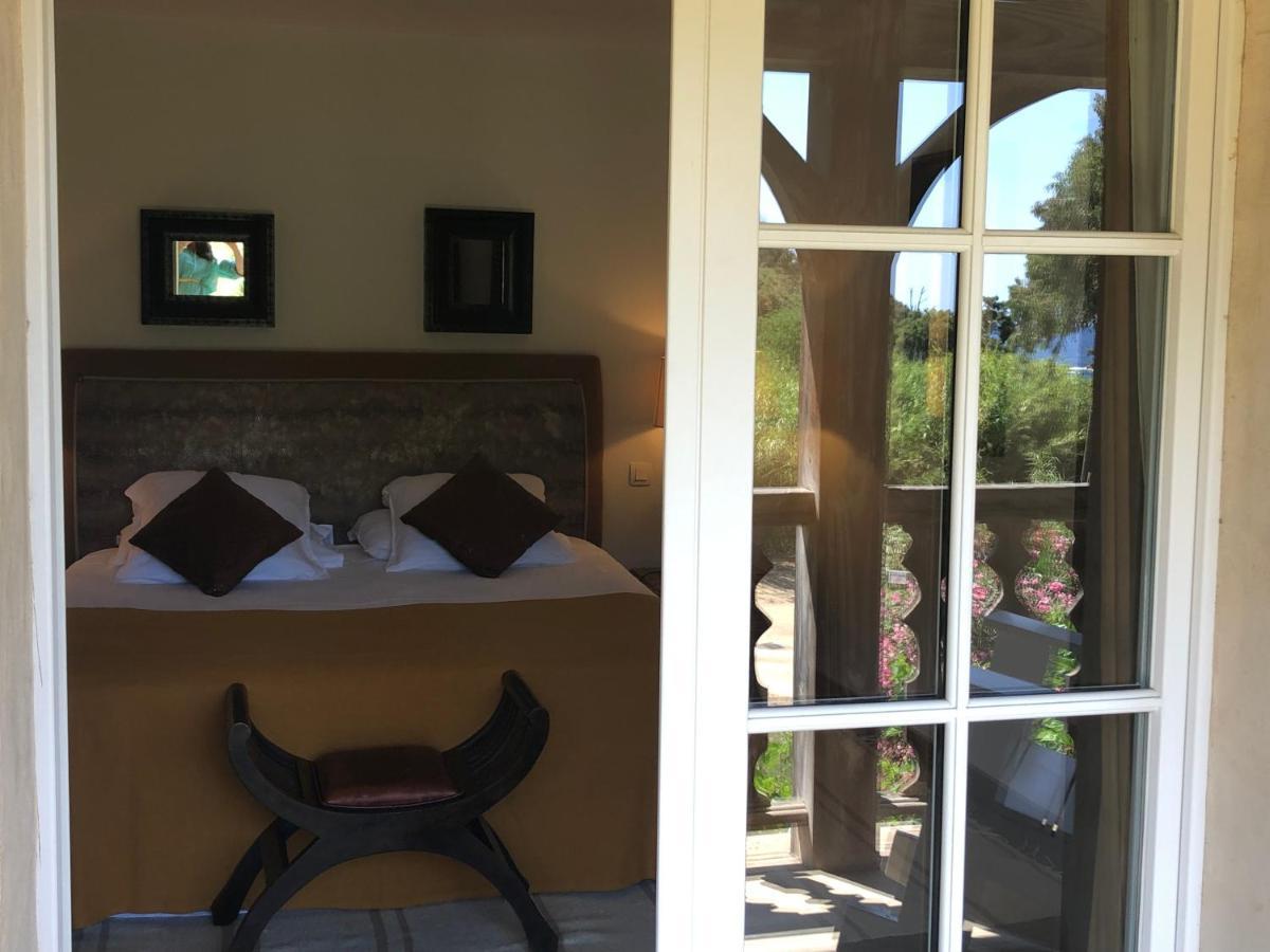 Le Clos Des Sept Palmiers 滨海卡瓦莱尔 外观 照片