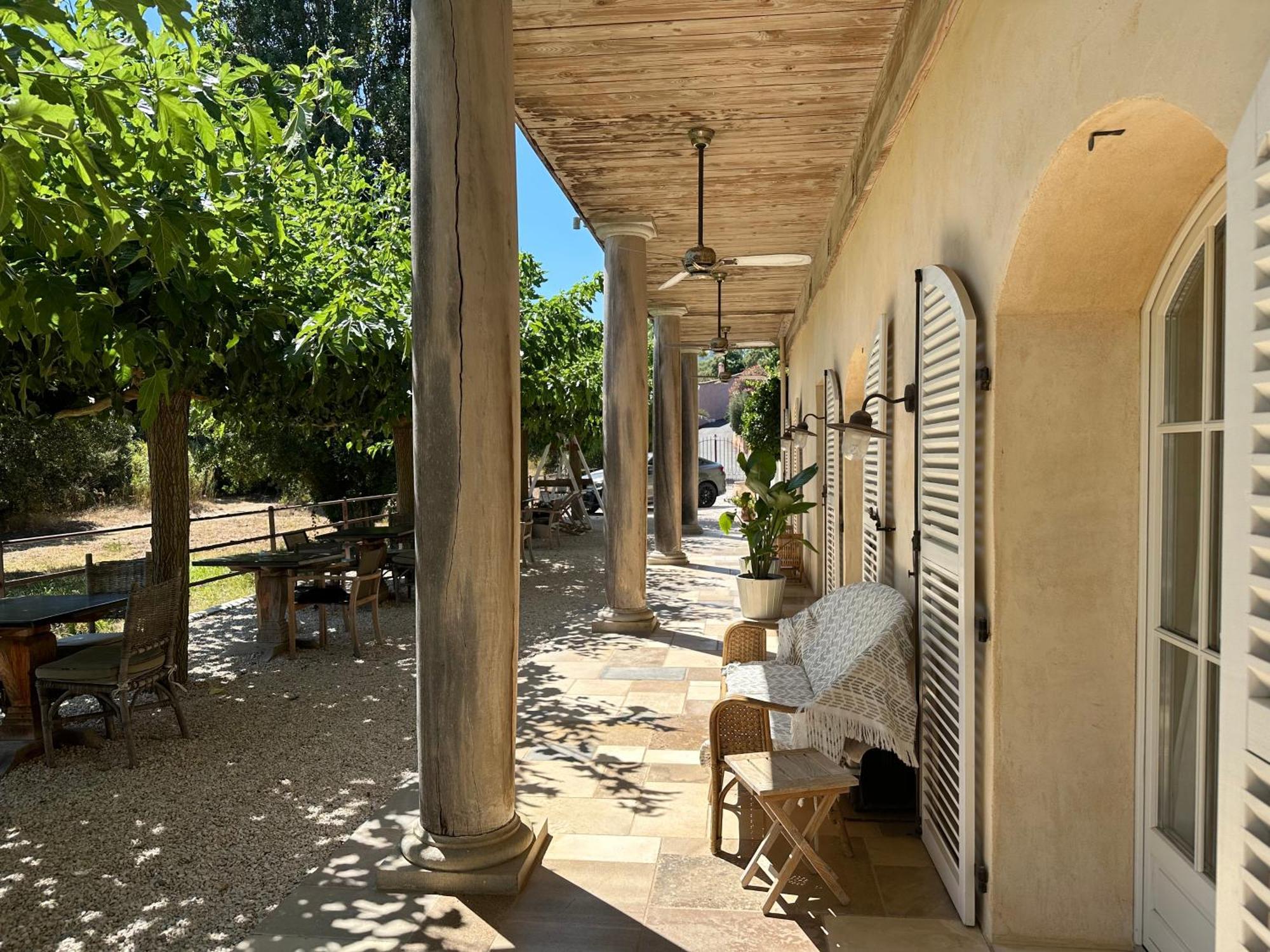 Le Clos Des Sept Palmiers 滨海卡瓦莱尔 外观 照片