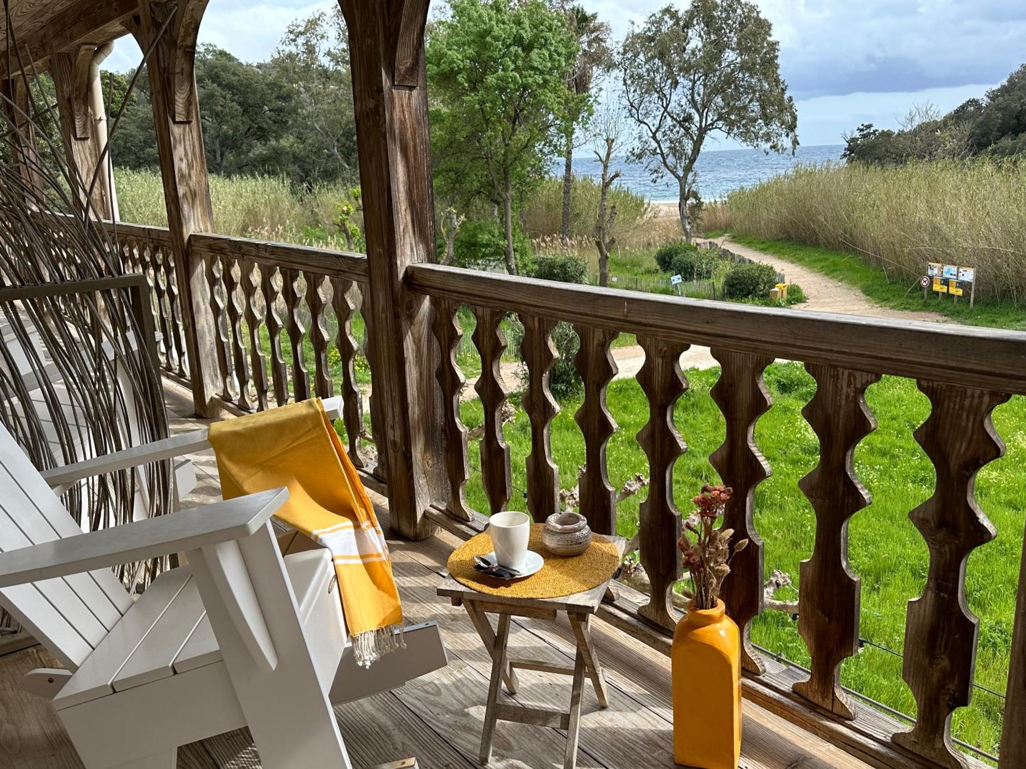 Le Clos Des Sept Palmiers 滨海卡瓦莱尔 外观 照片
